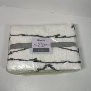 The Land Of Nod Crib Skirt Swan Soirée White Ruffle Black Trim 100% Cotton NEW